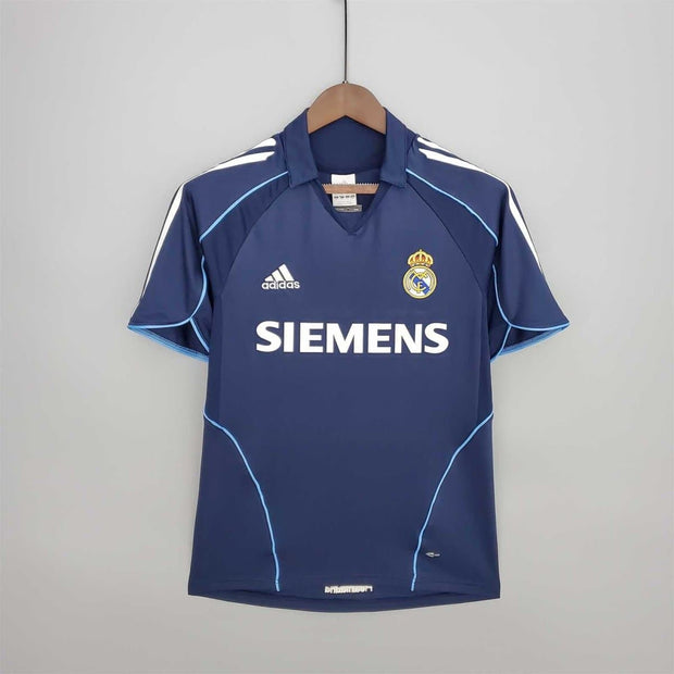 05 - 06 Real Madrid Away Retro | Footballshirt.online - Footballshirt.online