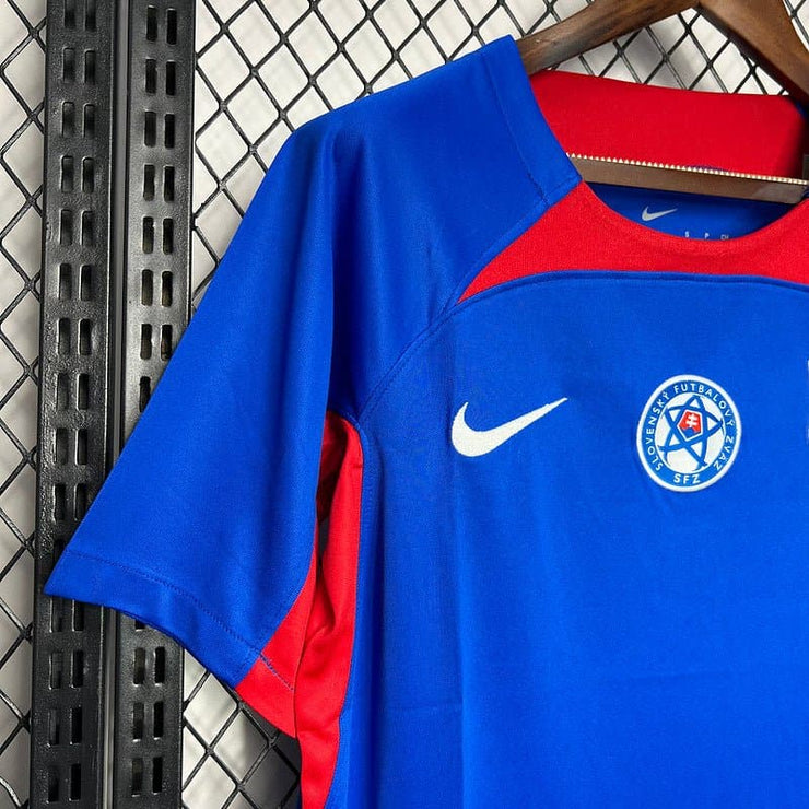 24 - 25 Slovakia Home Retro | Footballshirt.online - Footballshirt.online