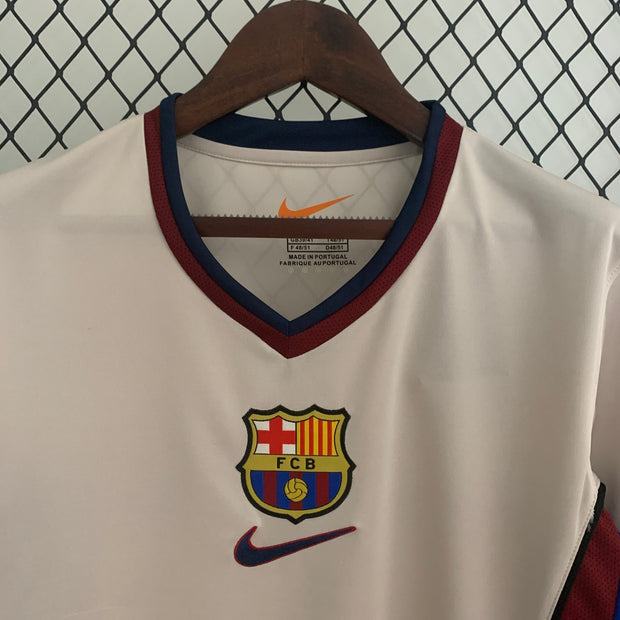 BARCELONA 1998 - 1999 AWAY JERSEY - Footballshirt.online