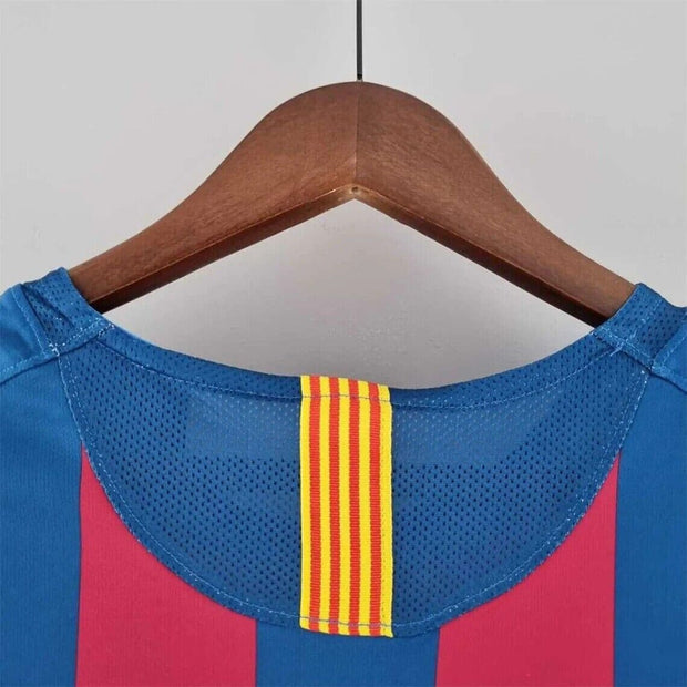 FC Barcelona 2005 - 2006 Final Champions League Iniesta Ronaldinho Home Retro - Footballshirt.online
