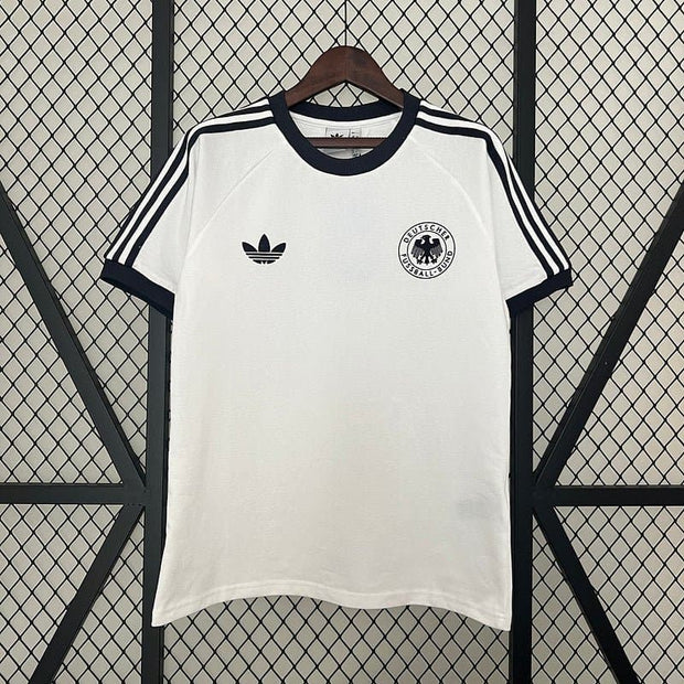 Germany Away Retro | Footballshirt.online - Footballshirt.online