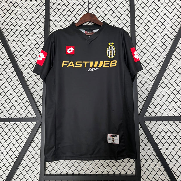 JUVENTUS 2001 - 2002 AWAY JERSEY| Footballshirt.online - Footballshirt.online
