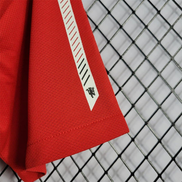 MNU home Retro Away Shirts - Footballshirt.online