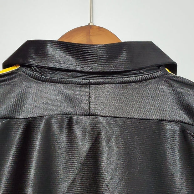 R MAD away 11 retro shirts - Footballshirt.online