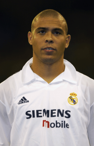 Real Madrid 2002/03 (Home) - Footballshirt.online